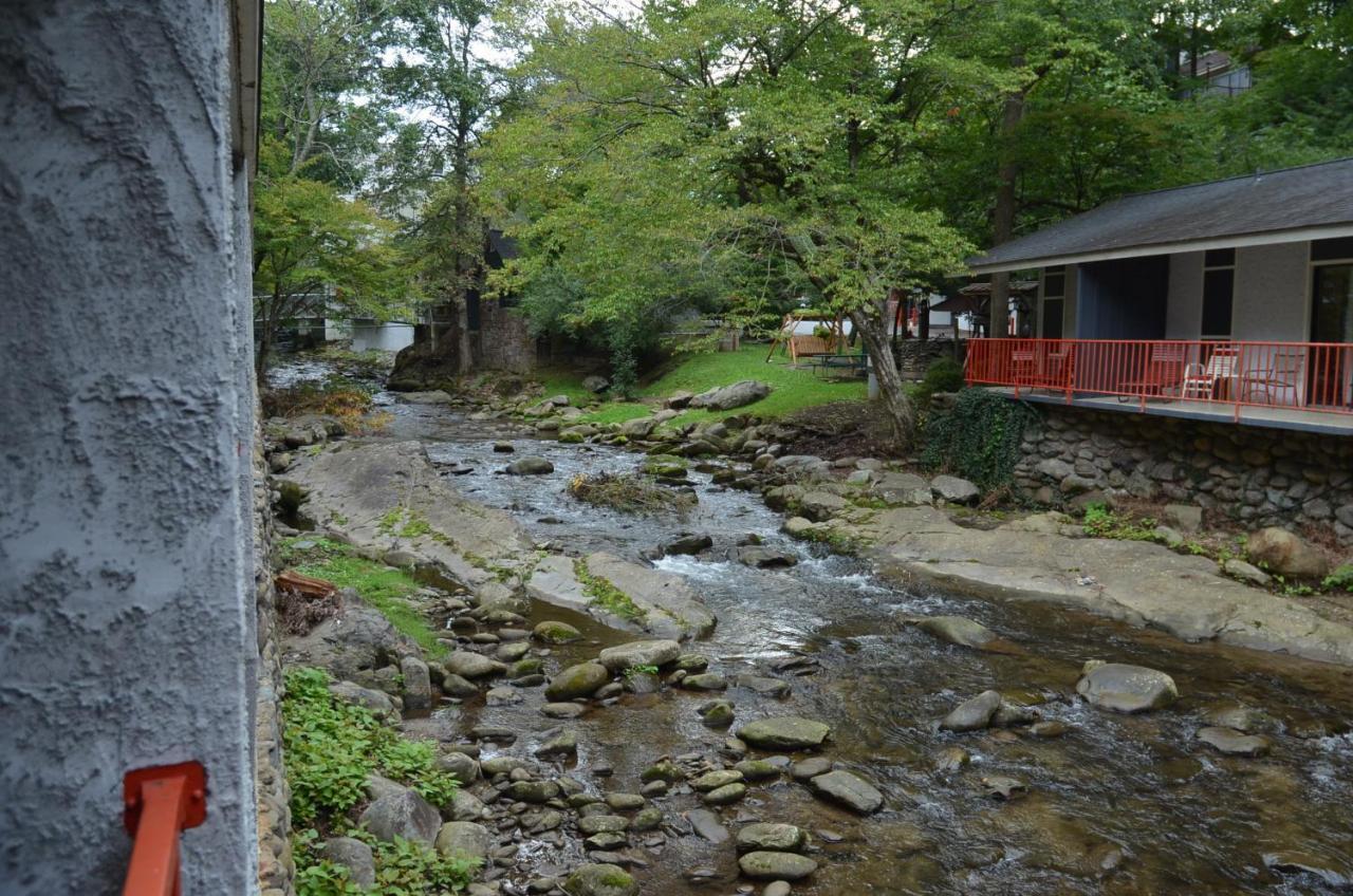 Zoders Inn And Suites Gatlinburg Szoba fotó